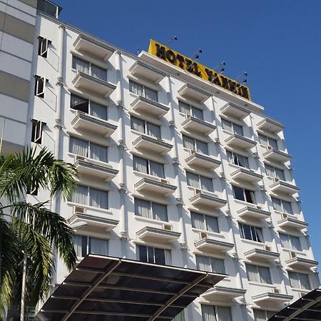 Hotel Yankin Rangun Zewnętrze zdjęcie