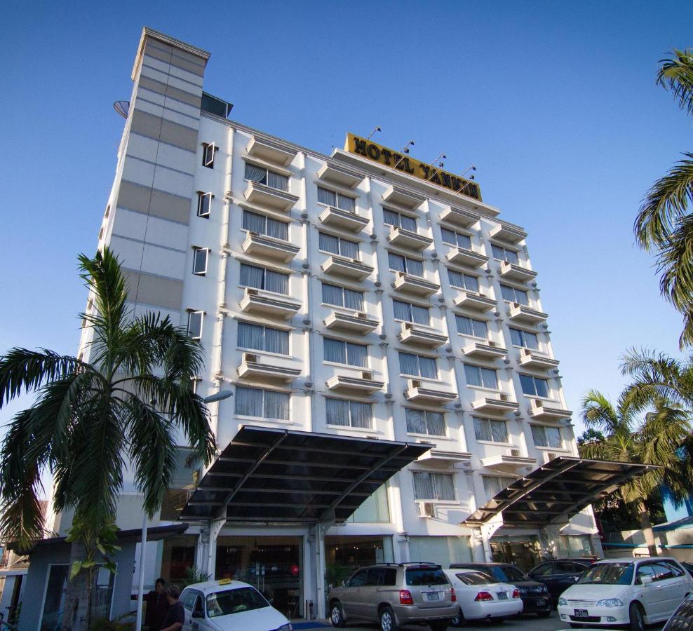 Hotel Yankin Rangun Zewnętrze zdjęcie