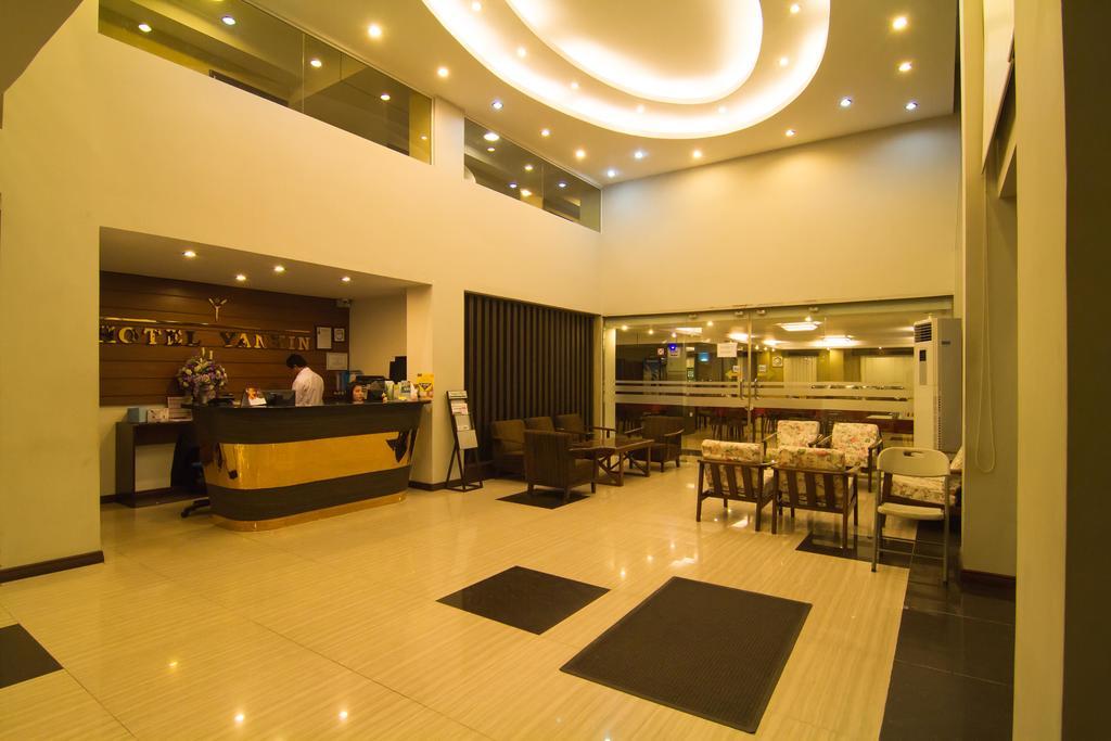 Hotel Yankin Rangun Zewnętrze zdjęcie
