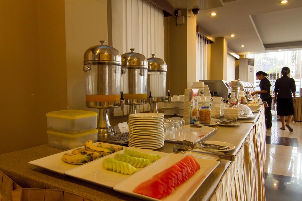 Hotel Yankin Rangun Zewnętrze zdjęcie