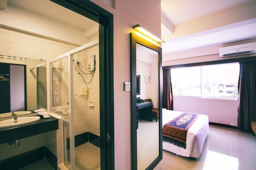 Hotel Yankin Rangun Zewnętrze zdjęcie