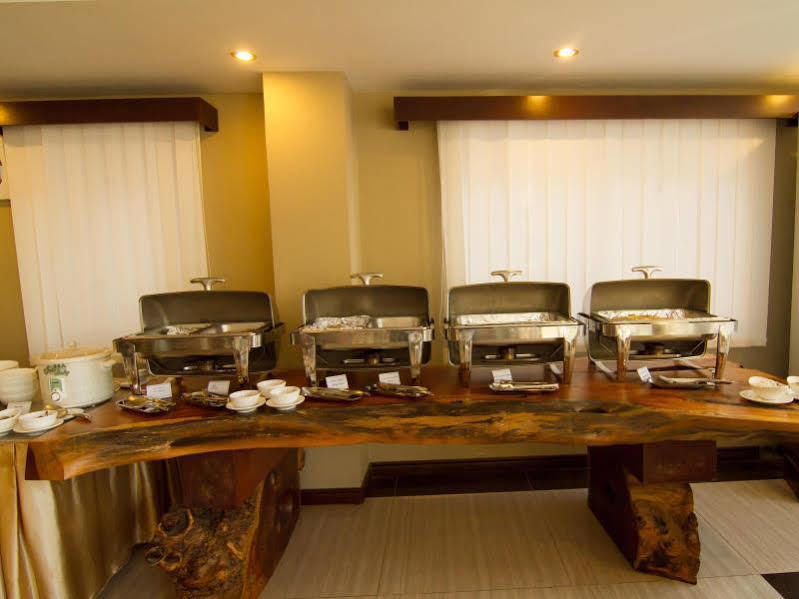Hotel Yankin Rangun Zewnętrze zdjęcie